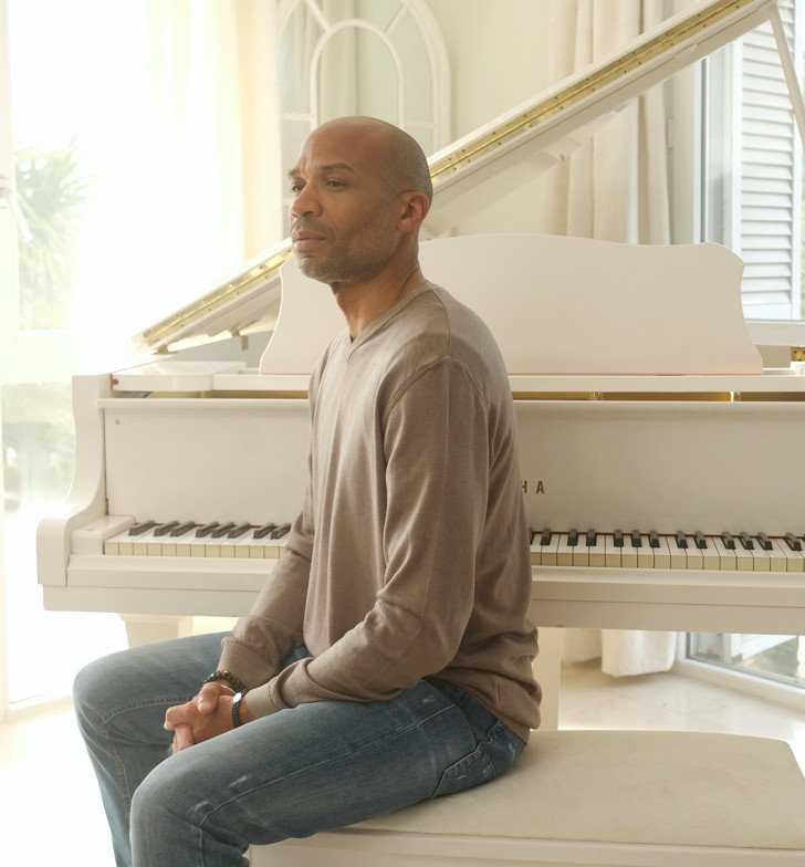 livam music website 2